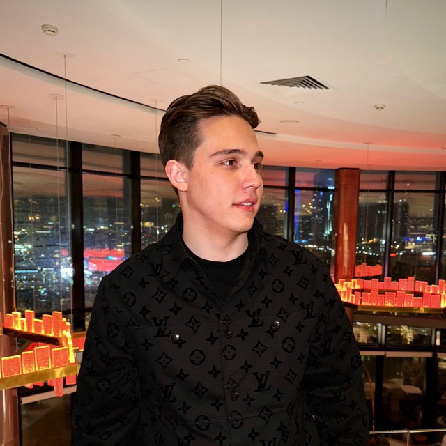 Клиент Hustlify